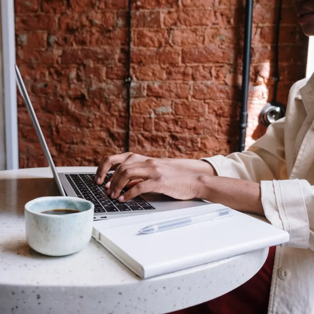 Blog-to-Client System Blog Copywriting Service by Morgane